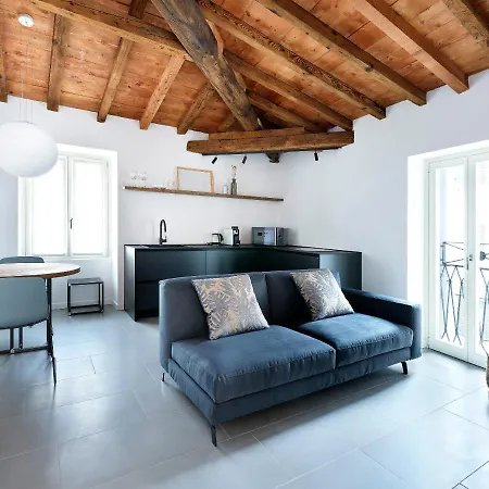 Apartment Sg9 *