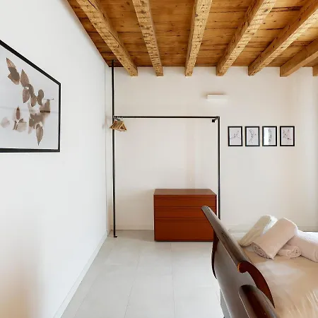 Apartment Sg9 *